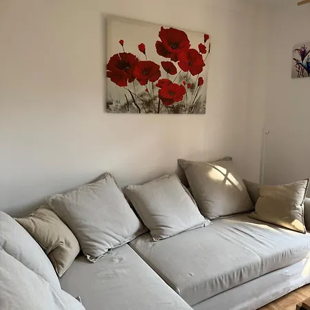 Appartement Luisa , à 10 Minutes Des Plages